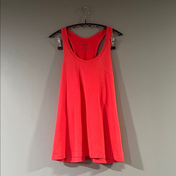 Nike Vibrant Pink Tank Top - Picture 1 of 4